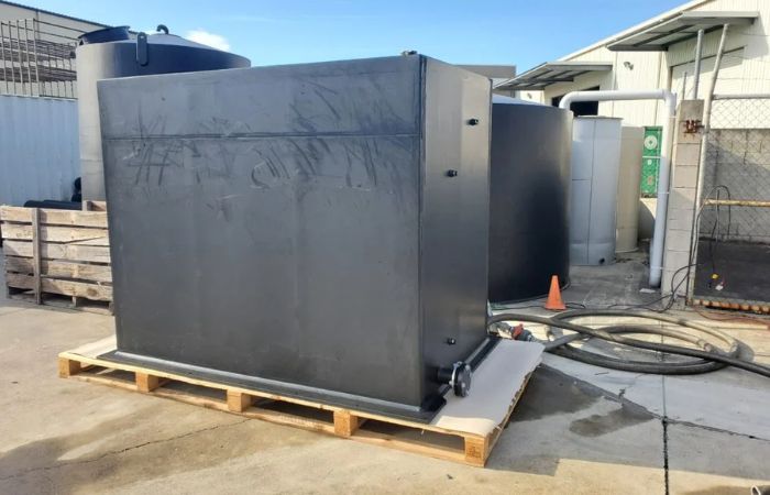 HDPE linings for pickling tanks